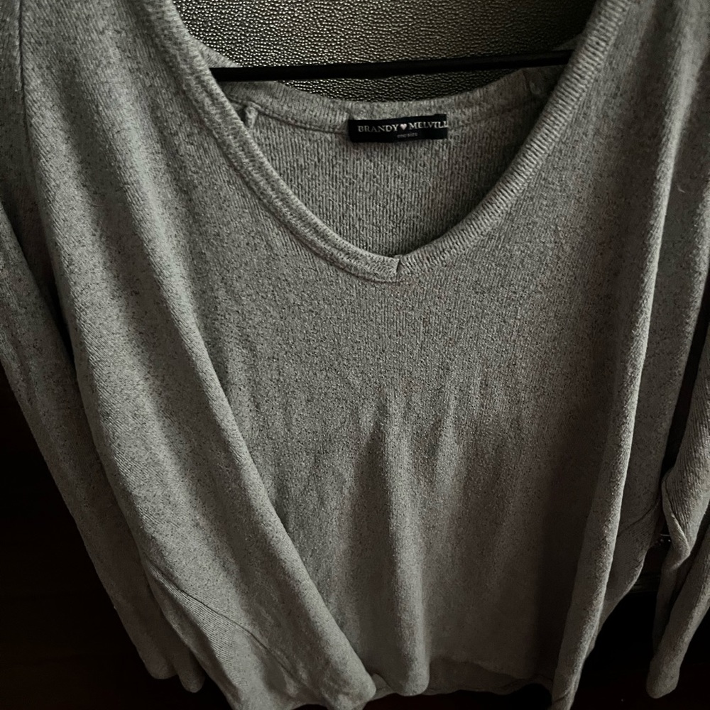 Brandy Melville O/S Oversized Long Sleeve Sweater in Grey🩶